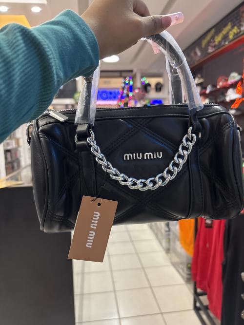 Miu Miu Bolso De Mano Negro