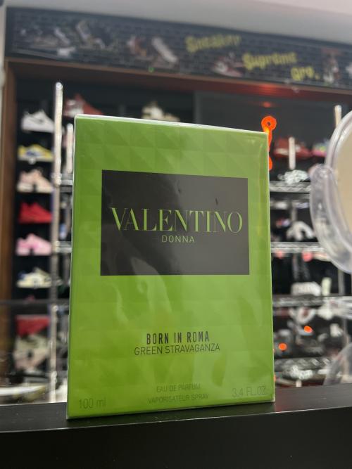 Valentino Born in Roma green stravaganza