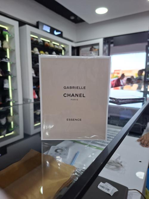 Chanel paris GABRIELLE Gris con blanco