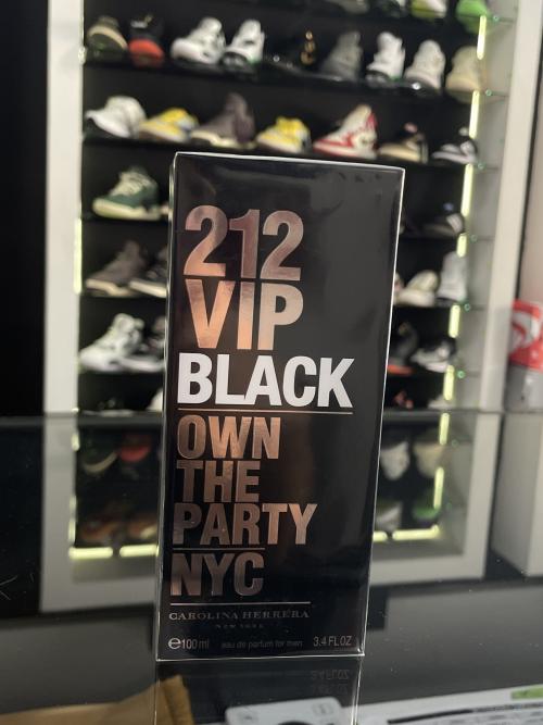 Carolina Herrera 212 vip black own the party nyc