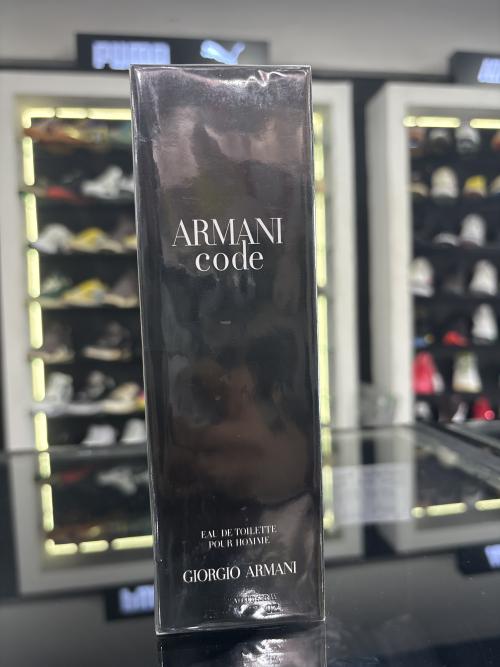 Giorgio Armani Code Eau de Parfum Pour Home Negro con toques blancos, 125ml