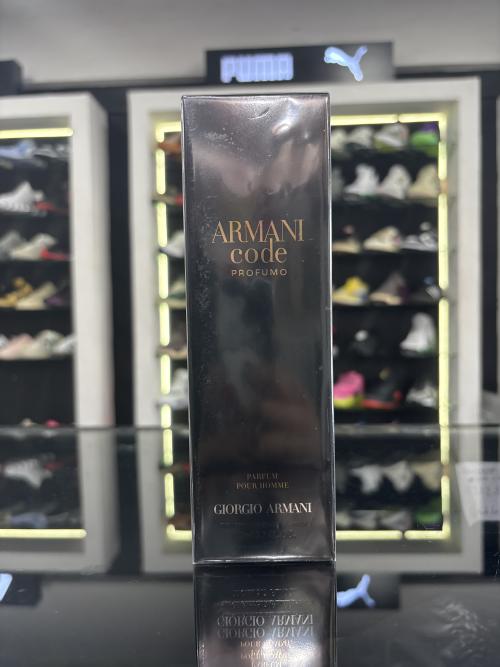 Giorgio Armani Code Profumo Negro con toques dorados, 110ml