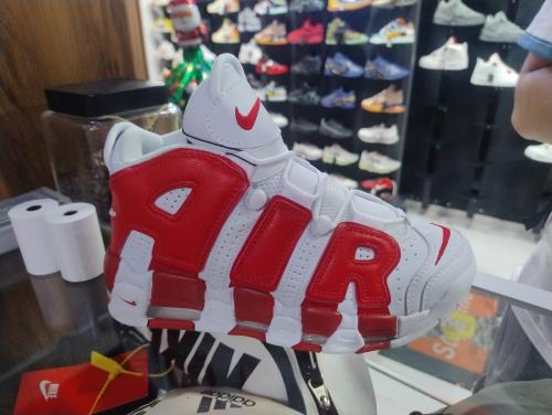 Nike Uptempo Blanco/ Rojo 25